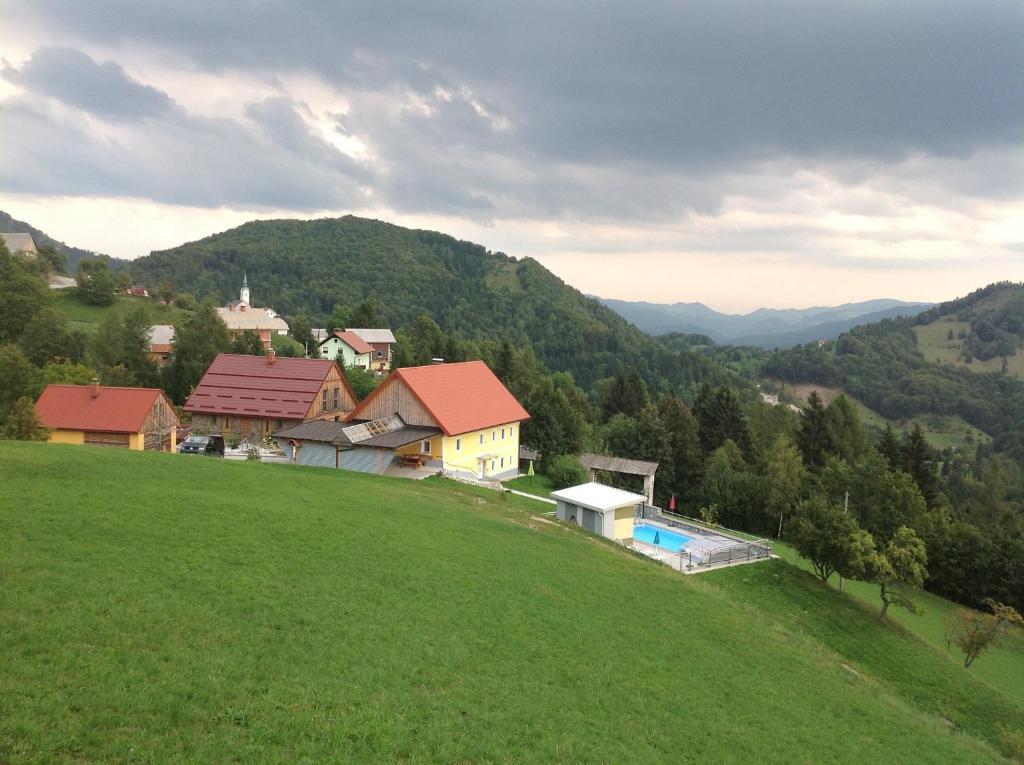 Apartments Za Grapo Церкно Экстерьер фото